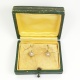 Ohrhänger in Gelb- und Weissgold mit 2 echten Perlen und 2 kleinen Diamanten Rosen in Original Schachtel